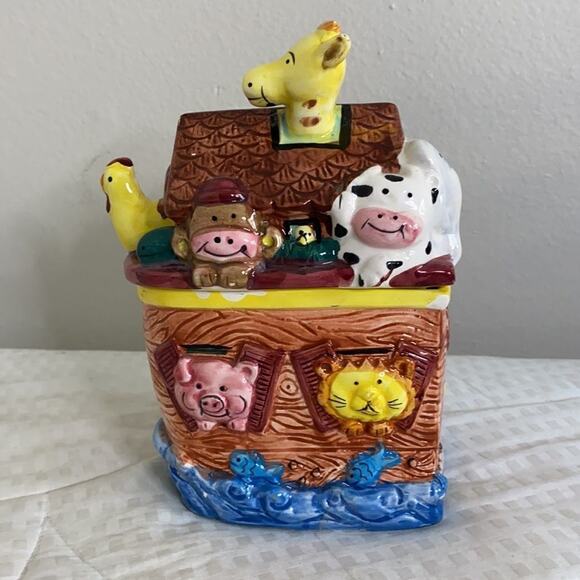 NOAH'S ARK COOKIE JAR; EXPRESS PRODUCTIONS IN LISLE, ILLINOIS - Picture 2 of 15